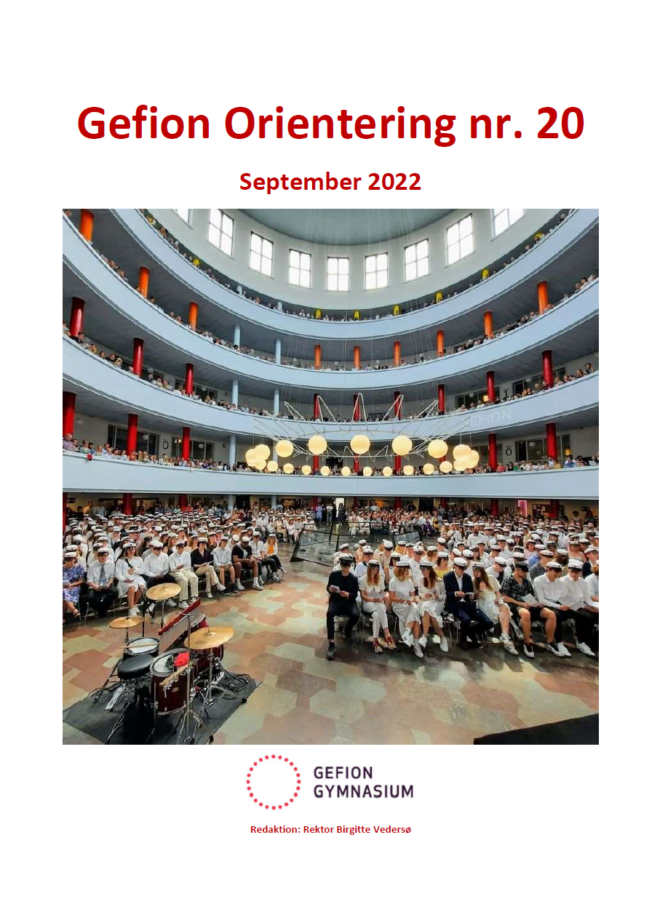 Forsiden af Gefion Orientering nr 20 september 2022. Foto af dimission i Rotunden med studenter og deres pårørende